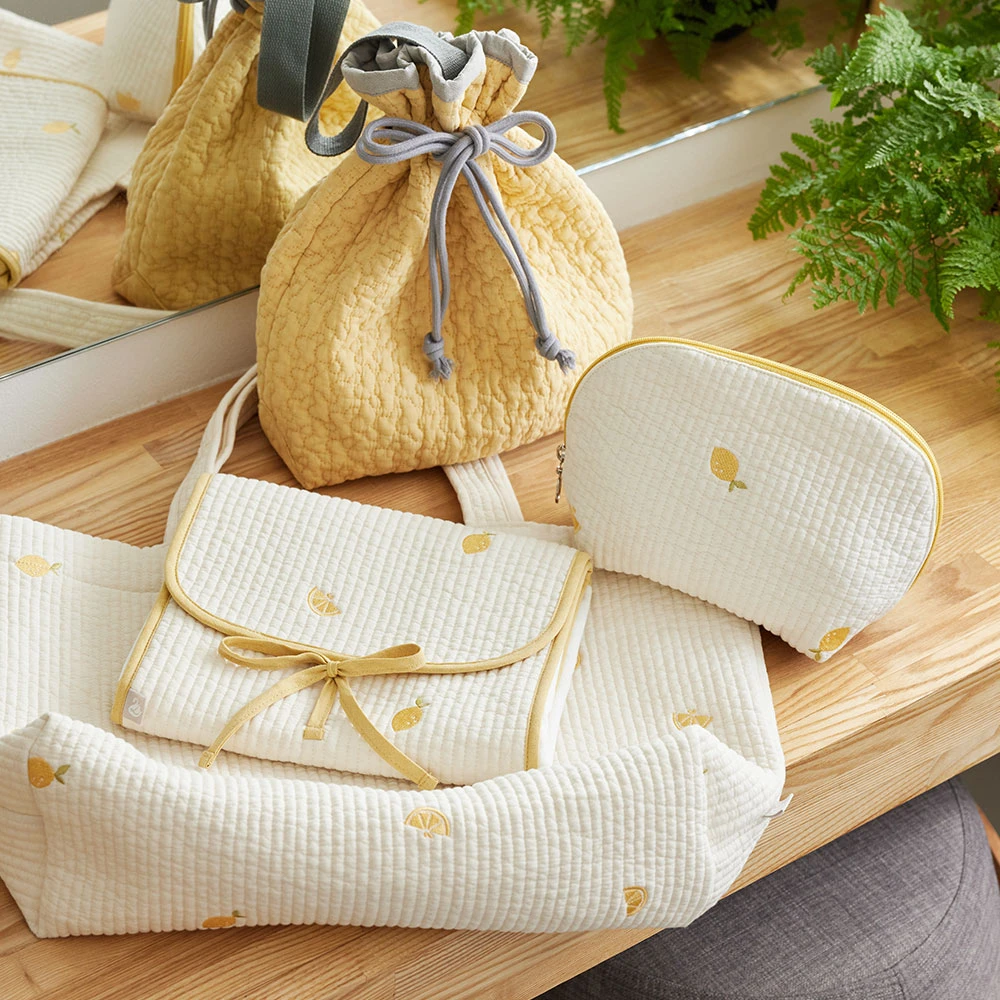 BABY’S DAY OUT BOX / CHANGING MAT+POUCH 2