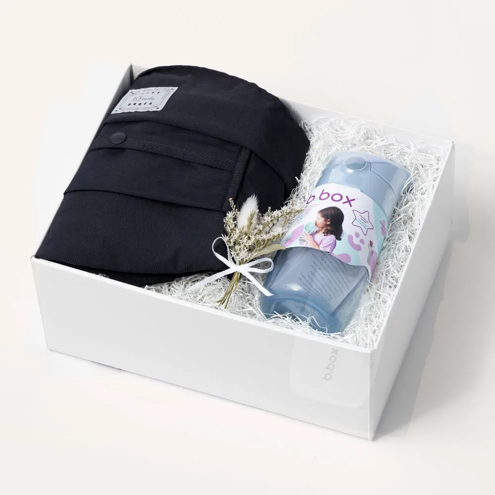 BABY’S DAY OUT BOX / SLING+DRINK BOTTLE 18