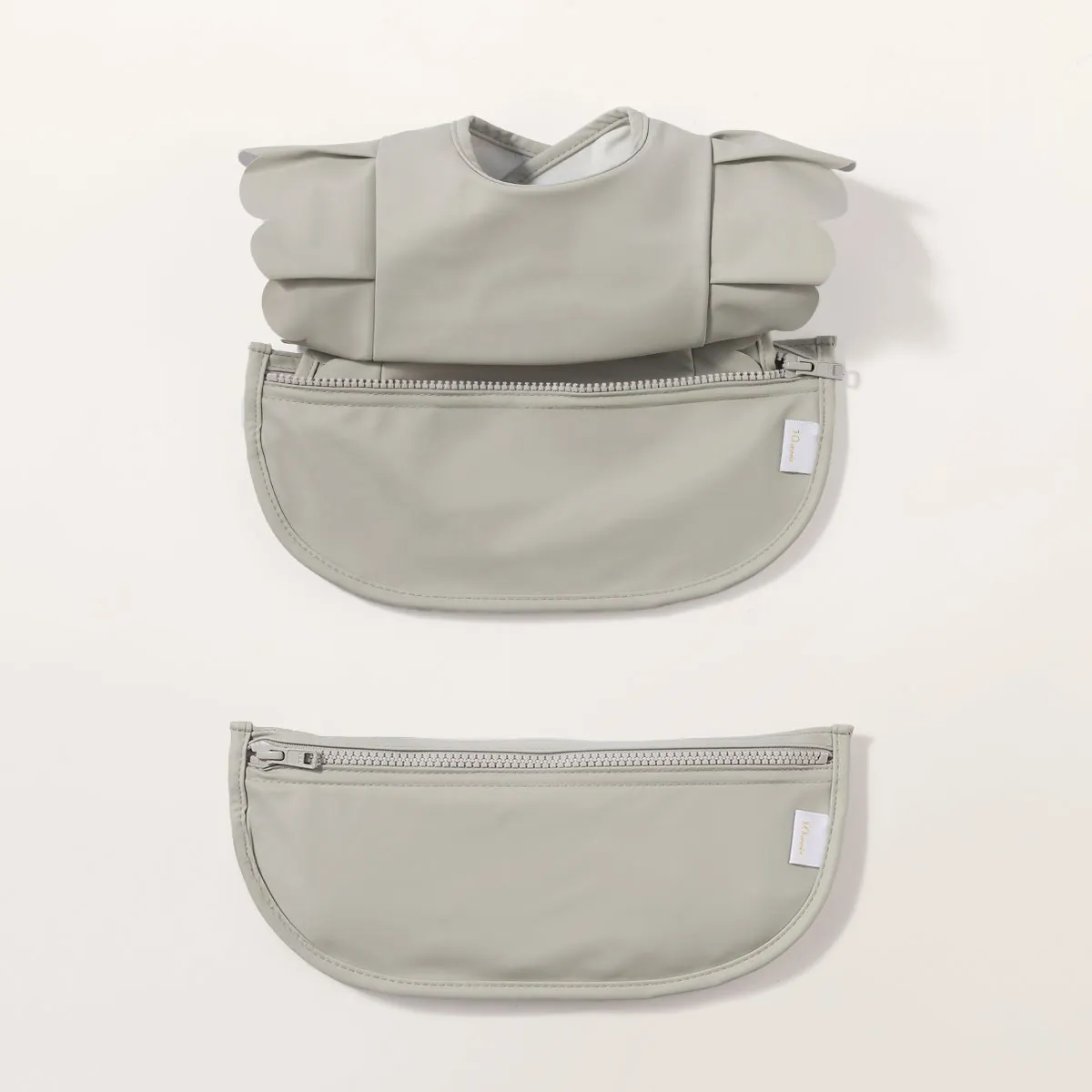 お食事エプロン / フリルグレー［ディモワ］