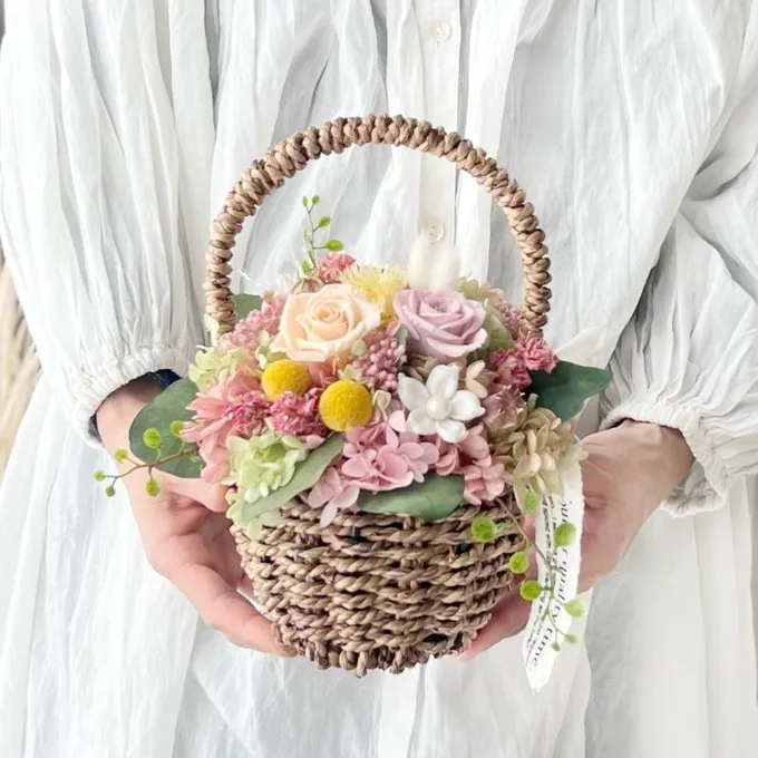 プリザーブドフラワー ナチュラルバスケットアレンジ ［Etcouleur Gallery］