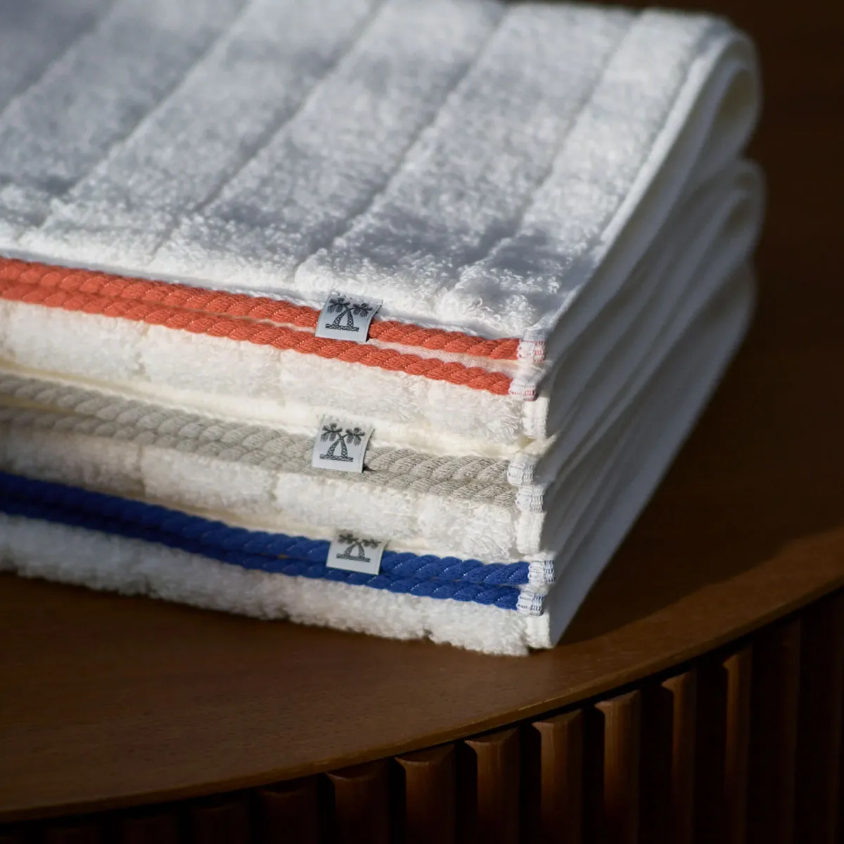 PREMIUM CABIN TOWEL / FACE TOWEL［ロイヤル-フェニックス オブ ザ シーズ］ 4